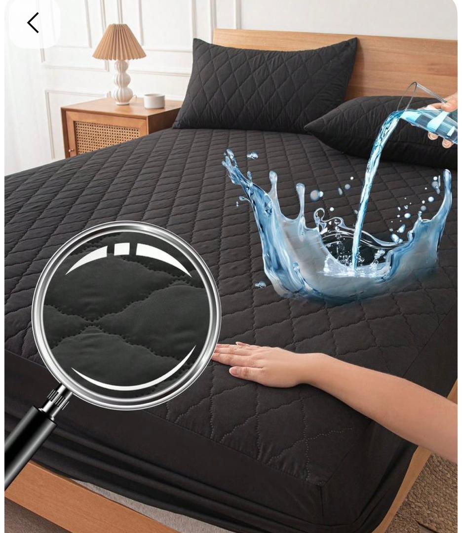 Couvre-lit 100% Imperméable et lavable ( 4 Places )